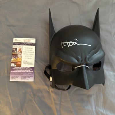 Plastic Batman Mask Signed Val Kilmer Bruce Wayne Batman Actor JSA Certified
