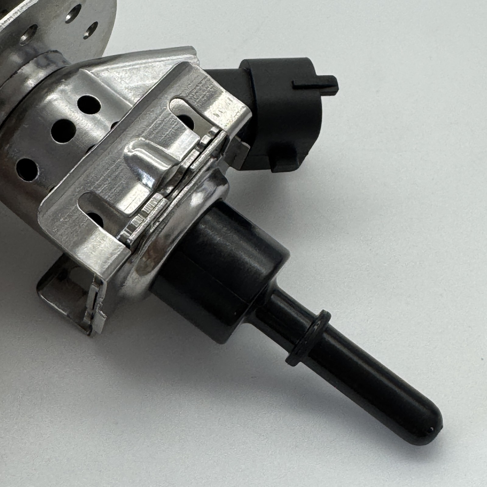 DIESEL EXHAUST FLUID INJECTOR DEF 0444021046 FOR DODGE RAM 1500 2500 3500 3.0L