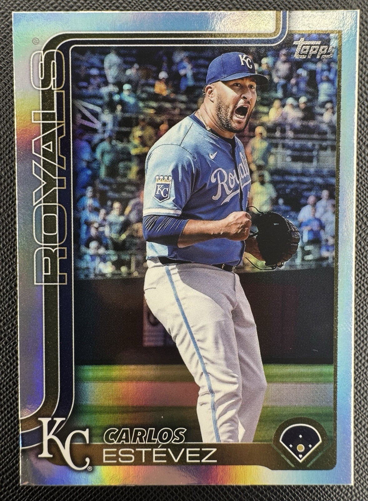 2025 Topps Update Series - Carlos Estevez #US237 Rainbow Foil