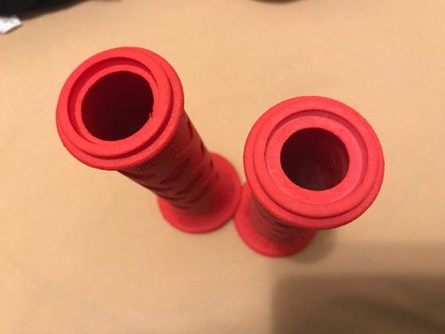 Motorcycle Handlebar Grips 7/8 Progrips 699 Superbike Red Made in Italy - Picture 3 of 5