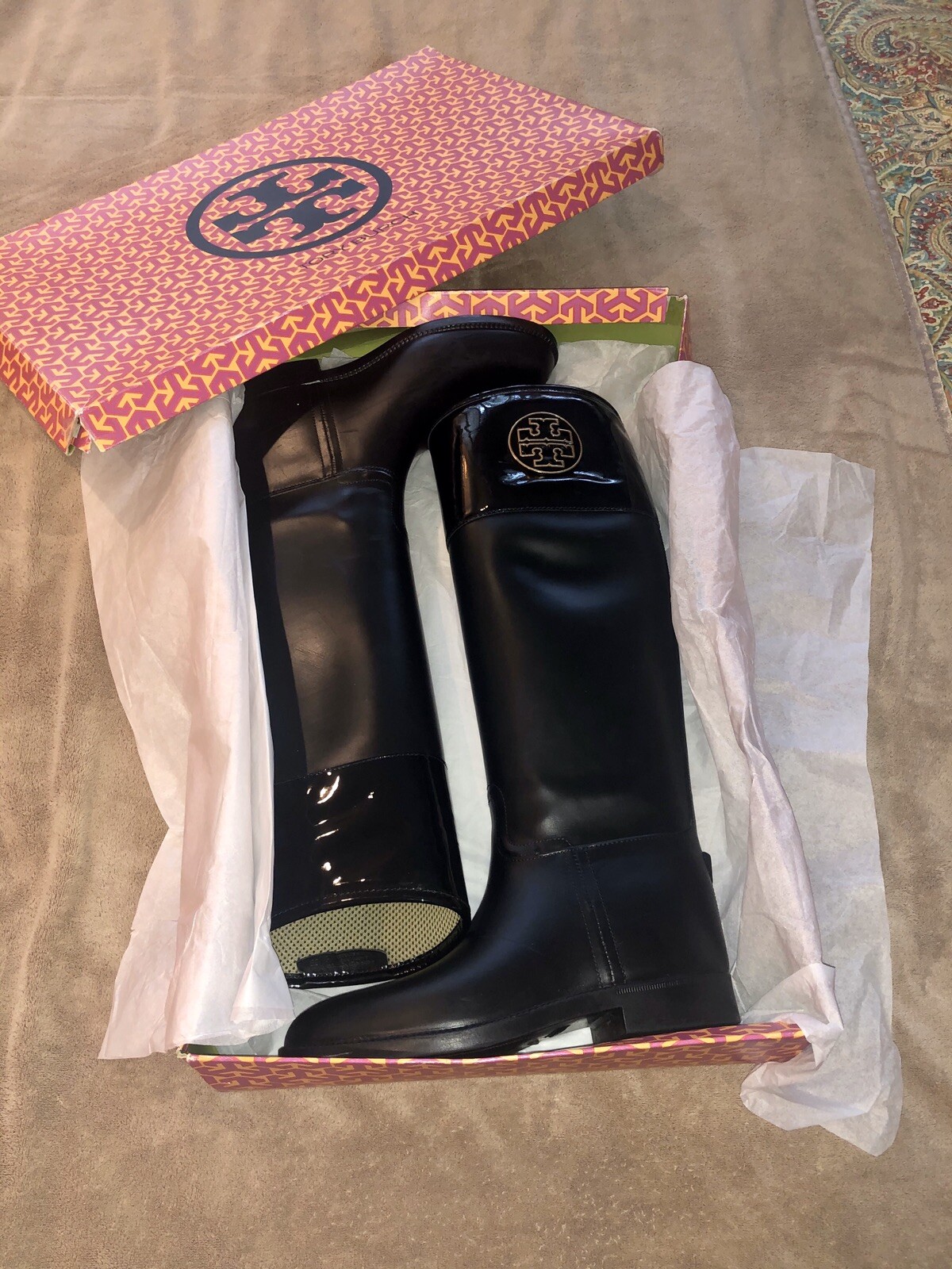 tory burch rain boots size 8