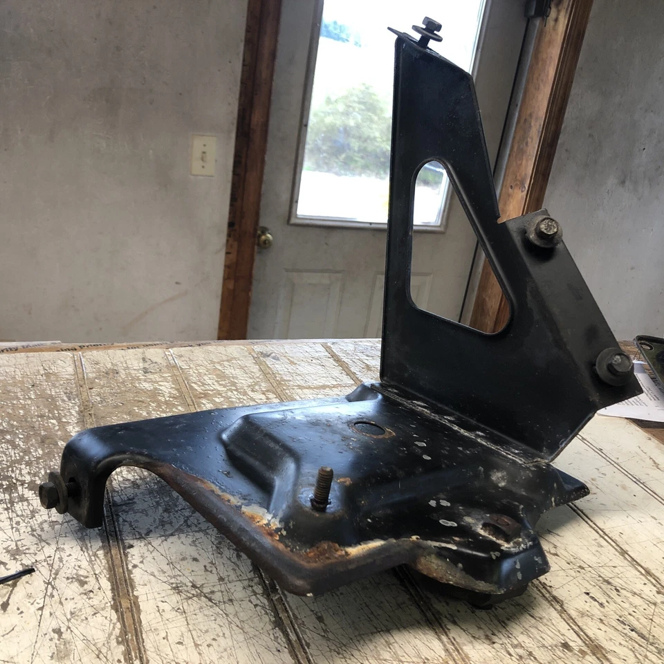 88-93 Chevy C/K 1500 2500 GMC Sierra Truck bandeja de bateria única / segure usado - Imagem 4 de 4