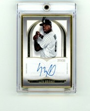 Luis Robert 2021 Topps Definitive Gold Frame Auto /30