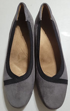 Clarks Grey Suede Darllyn Hill Slip Ons Women's Size 9.5M