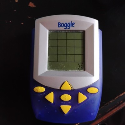 Hasbro Boggle 2002 Electronic Handheld Game