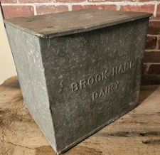 VINTAGE BROCK HILL DAIRY MILK BOTTLE PORCH COOLER MILKMAN DELIVERY BOX