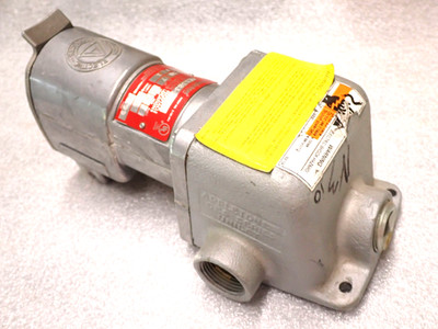 Appleton CES-3034 Explosion-Proof Receptacle NEW