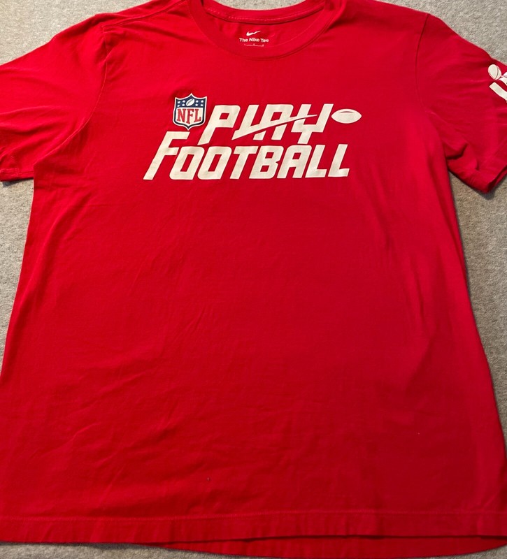 Red Nike NFL T-Shirt, Size Adult Large