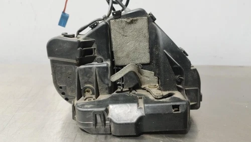 2117300535 Cerradura Puerta Trasera Izquierda para MERCEDES-BENZ CLASE E 840604 - Imagen 1 de 3