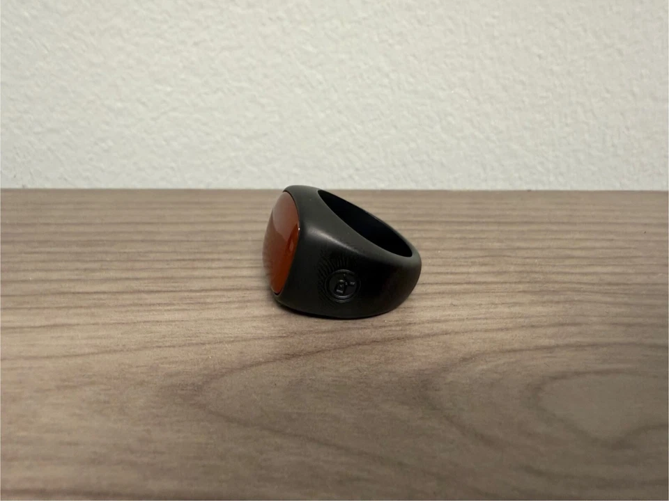 Anillo de sello de cornalina de titanio negro para hombre David Yurman talla 13,5 Foto 2 de 4