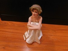 Franklin Mint Sitting Princess Diana Doll On ...