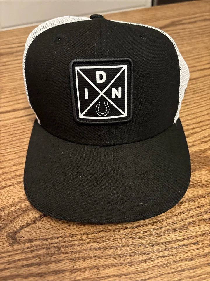 Indiana Colts Hat, Large Embroidered Black White NFL New Era Snapback Trucker - Image 2 of 4