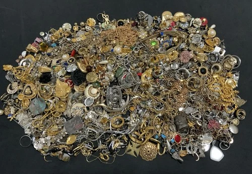 New ListingVintage Modern Costume Jewelry Lot Wear Repair 10 Pounds/lbs