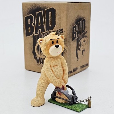 PIRANHA P. Underhill BAD TASTE BEARS Sammlerfigur VON TRAPP Fangeisen Bärenfalle