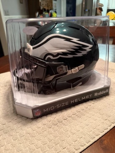 Michael Vick Autographed Philadelphia Eagles Midi Size SpeedFlex Helmet