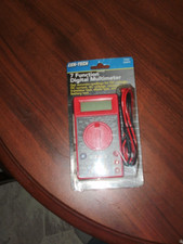 Cen-tech 7 Function Digital Multimeter 90899