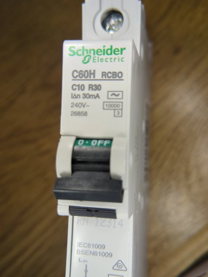 Schneider C60HC C10 R30 RCBO 10 Amp 30mA Type C  10kA Multi9 Merlin Gerin 26858 - Image 3 of 4