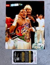 BOXING GREAT FELIX TRINIDAD AUTOGRAPH 8x10 BELT VICTORY PHOTO JSA CH47354