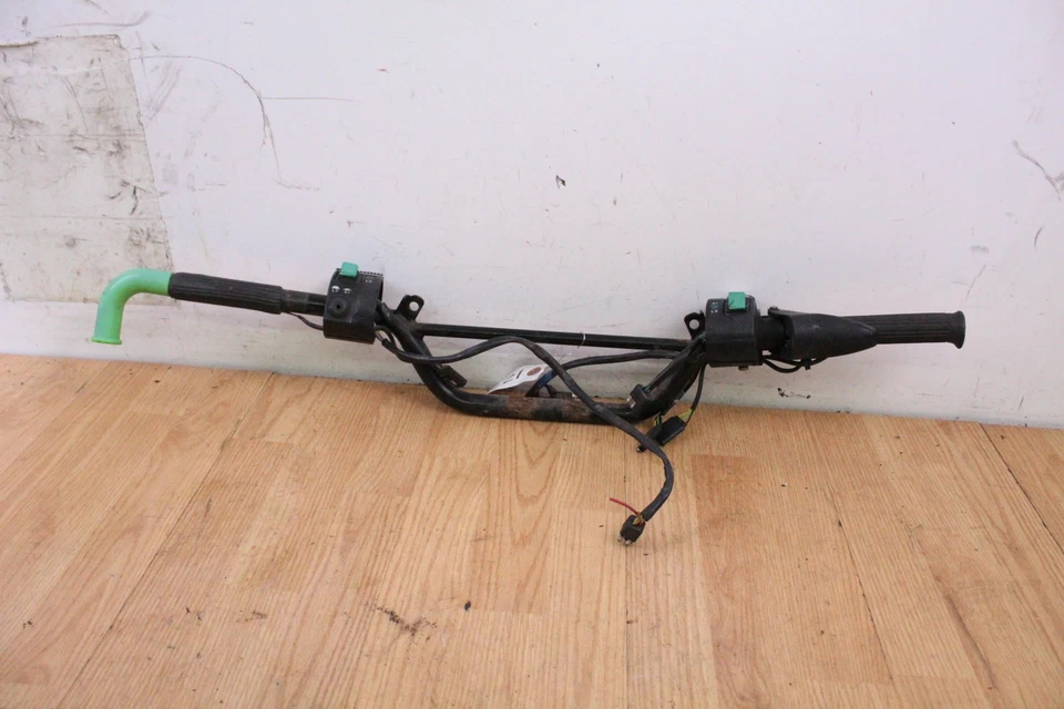 Manillar Arctic Cat Thundercat 1000 2000 con controles Foto 2 de 4