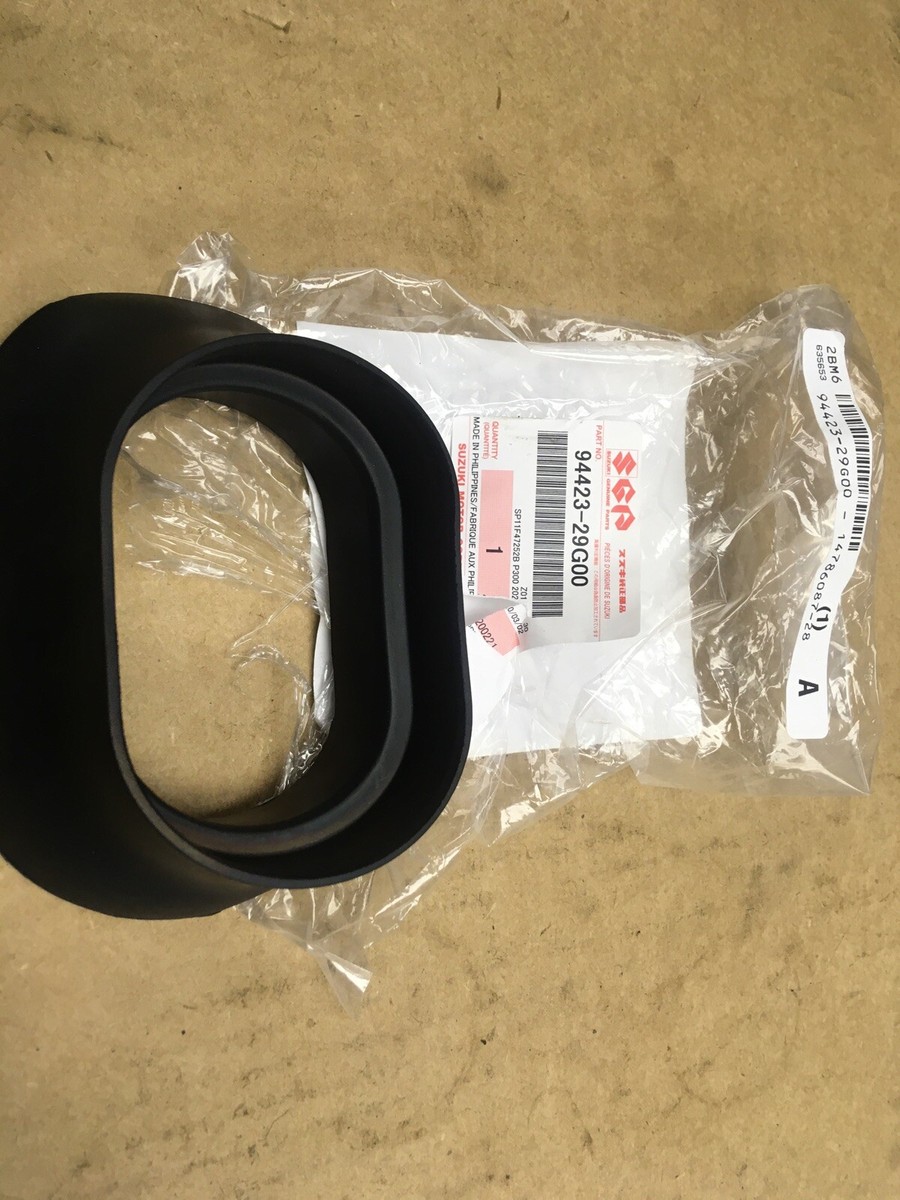 28ZX専用 2004-2005 Suzuki GSXR 600-750, Right air duct rubber, NEW