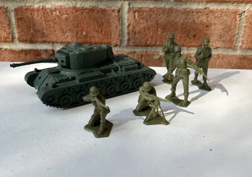 VINTAGE ORIGINAL 1963 Marx Battleground  Green Plastic #41 Tank + Figures