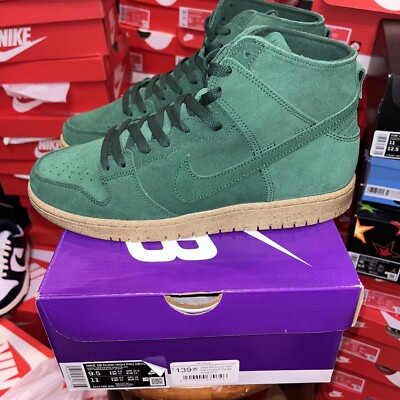 Size 9.5 - Nike Dunk High Pro Decon SB Gorge Green