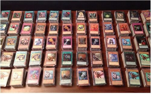 Yu-Gi-Oh! Collection Yugioh Card Lot 1000+ Cards Blue-Eyes White 
