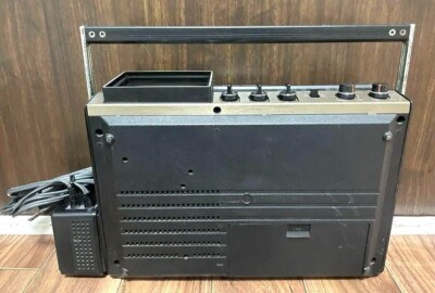 Sony Jackal FX-402A 1978 TV Radio Cassette Player Boombox Vintage