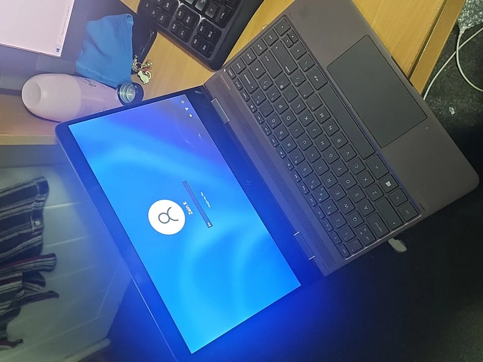 HP Spectre x360 Convertible 13-ac0xx Touchscreen i7  Win11 - Image 2 of 4