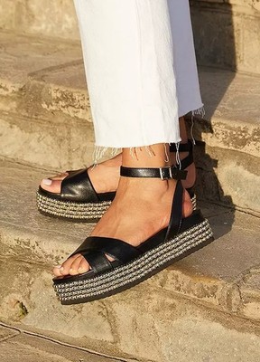 Linzi Fiesta schwarze Kunstleder Crossover Flatform Sandalen UK 7 (F1041)