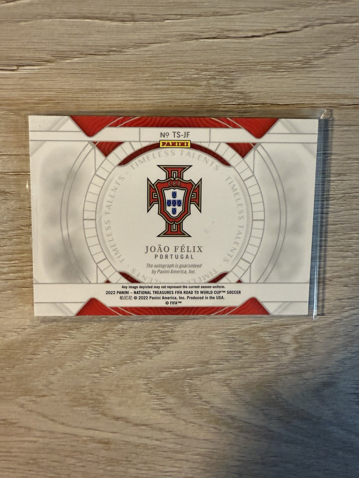 2022 National Treasures Road to Qatar - Joao Felix - Ruby Auto /25 view 6