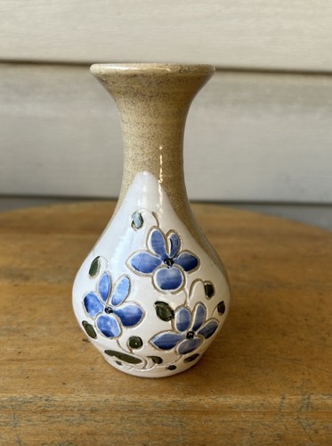 O'Neill Ireland Blue Flowers Studio Art Pottery Bud Vase 5"