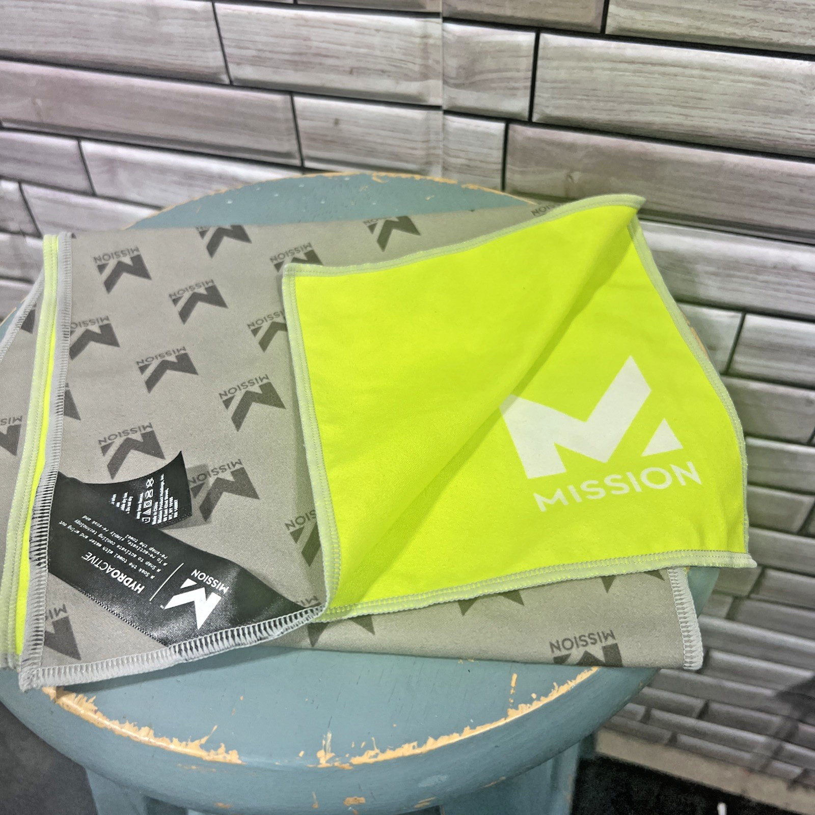 Mission HydroActive Original Microfiber Cooling T… - image 1