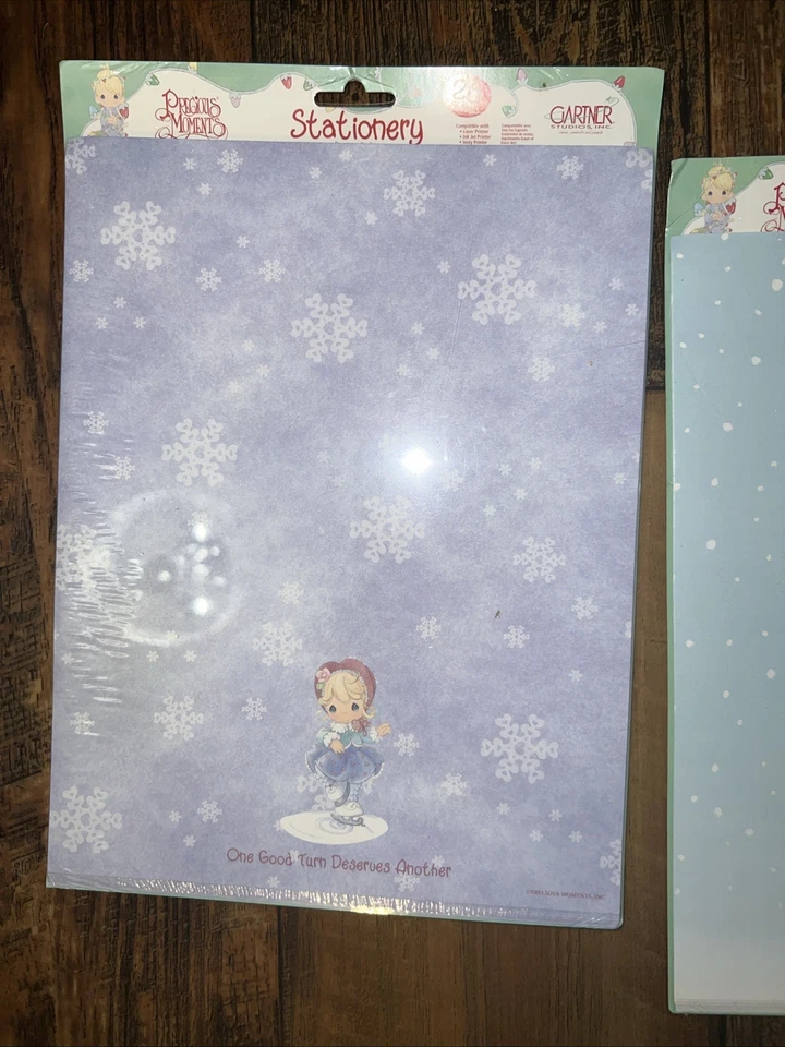 New Holiday Precious Momnts 25 sheets 8 1/2" x 11" Christmas Letters Family Snow - Image 3 of 4