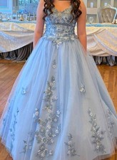 Vestido de Baile Princesa Floral Azul Hielo Bordado Tul Dulce 16/Quinceañera Talla 10