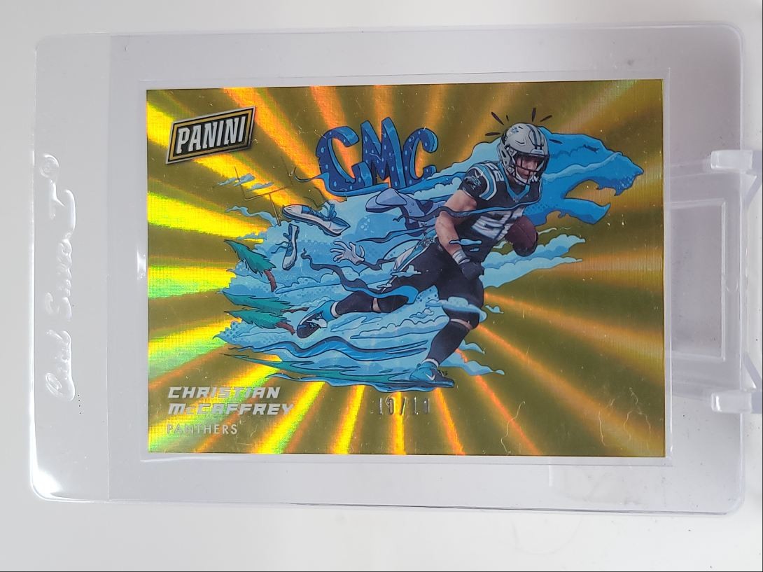 CHRISTIAN MCCAFFREY 2020 PANINI FOOTBALL ON THE HORIZON GOLD 10/10 Q5159