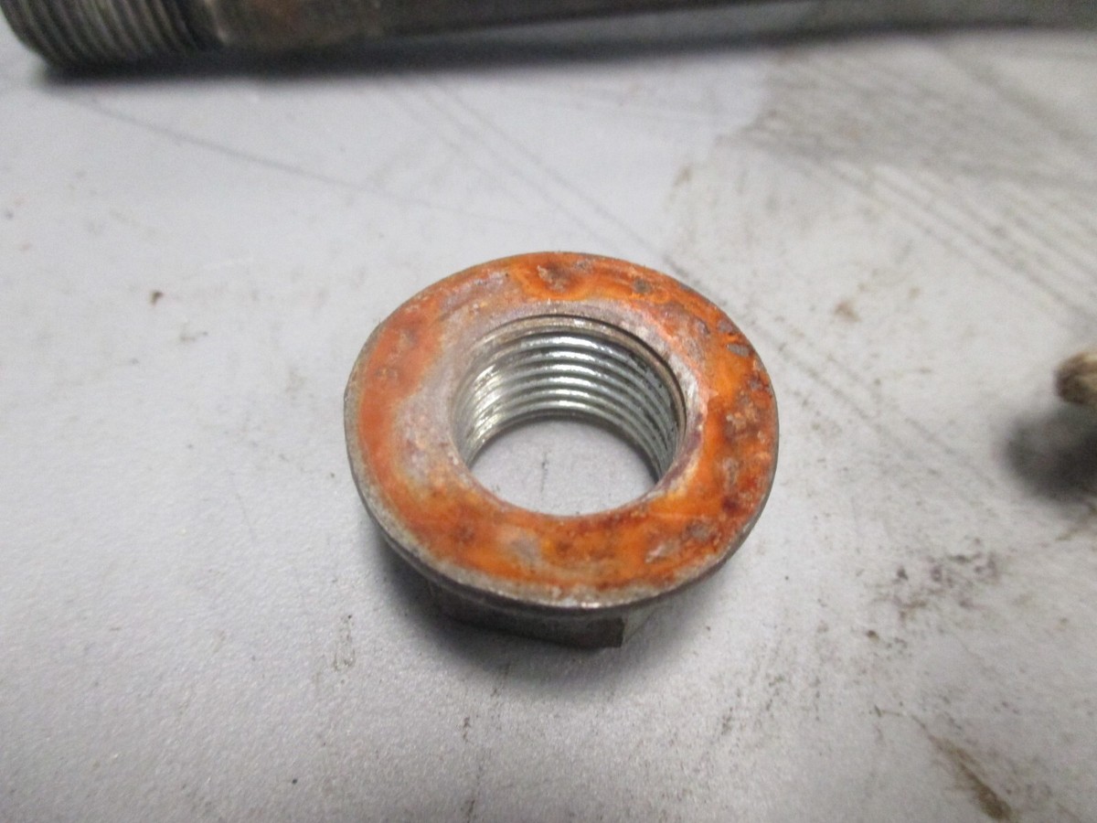はす Swing Arm Shaft Fits: Kawasaki 1988-1997 ZX600 Ninja 33032