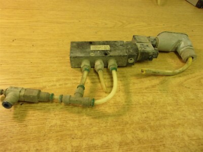 Automatic Valve D2003AAWR Solenoid AV 7019-9AA  *FREE SHIPPING*