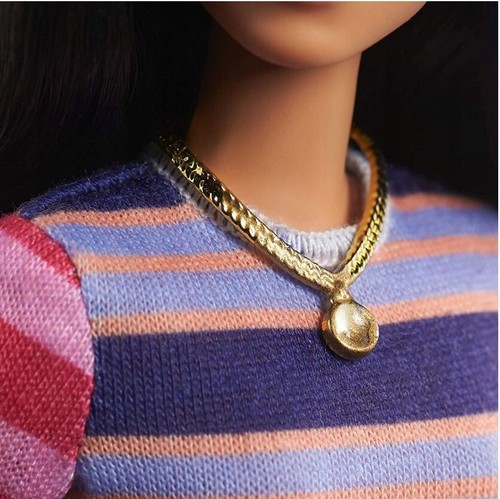 MUÑECA BARBIE FASHIONISTAS DE MODA #147 GYB02 Mattel - Imagen 6 de 6