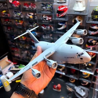 1:200 US Boeing C-17 Large Strategic Transport Aircraft Alloy Aircraft Model