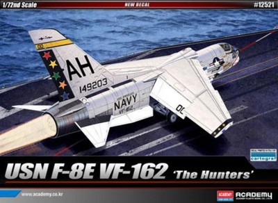 Academy 12521 1:72 Vought F-8E Crusader VF-162 ''The Hunters''