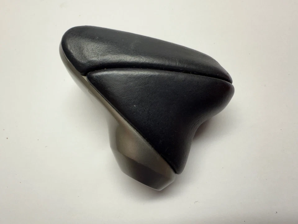 ✅ OEM Lexus CT200h 2014 - 2017 Leather Shift Knob - BLACK Foto 2 de 4