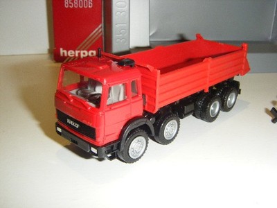 Herpa 858006 Iveco TS TurboStar 4-Achs Kipper Baufahrzeug in rot
