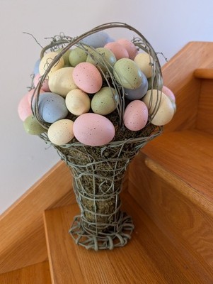 Artificial Easter Egg Arrangement Decoration with Multicolor Pastel Eggs