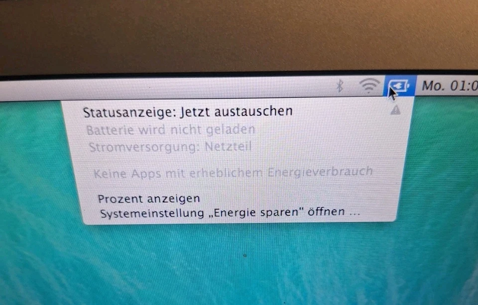 Apple MacBook Pro (17 Zoll, Mitte 2010) - 2,66 GHz Intel i7, 8GB RAM - Defekt - Bild 3 von 4