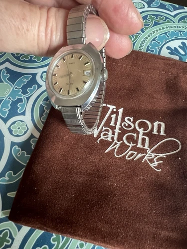 Vtg Timex Electric Watch Women 36mm Silver Tone Date Stretch Band Runs Great B6