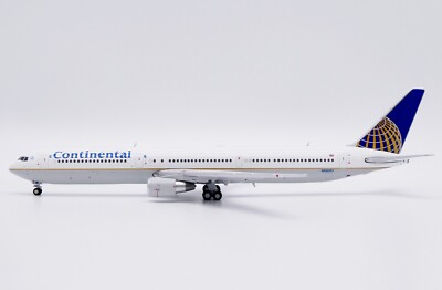 B767-400ER Continental Airlines Reg: N66051 W / A-Jc Flügel JCLH4370 1/400-PRE