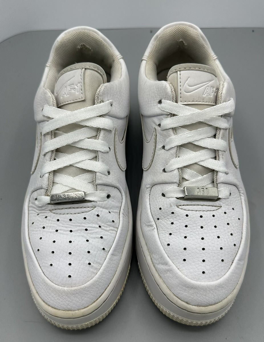 Nike Air Force 1 Platform Sage Low Triple White Shoes AR5339-100