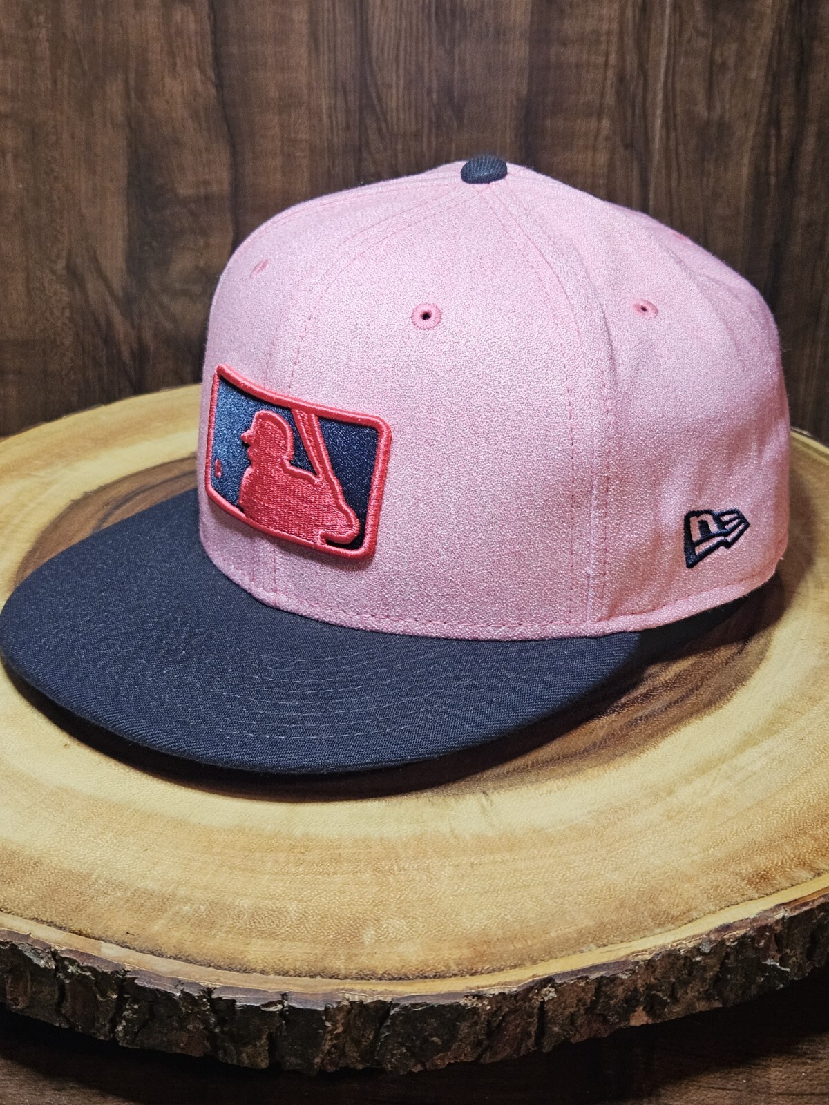 MLB Logo Man New Era 59 Fifty Fitted Hat Cap Size 7 5/8 Pink Major League Rare