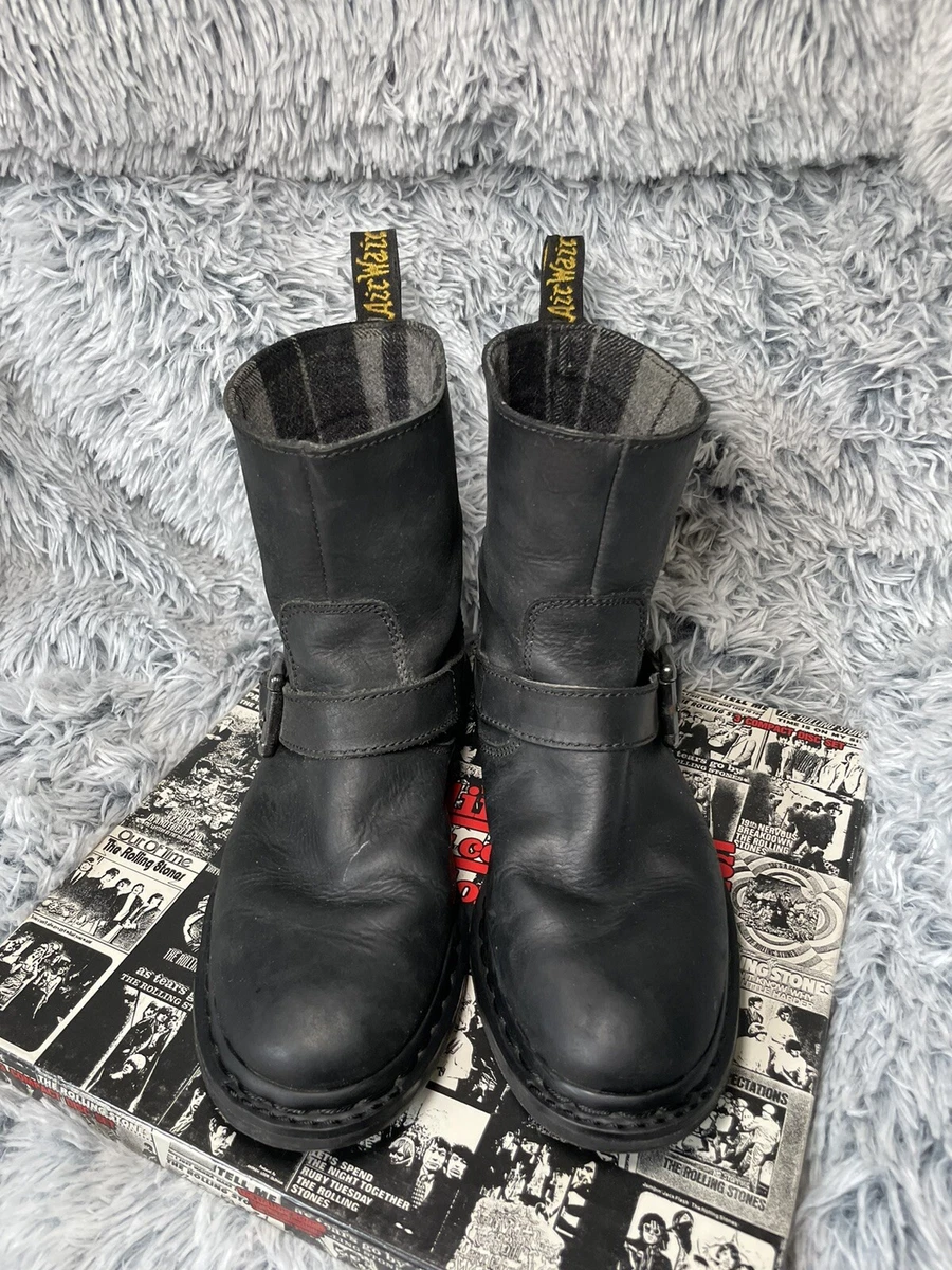 Dr martens best sale meg
